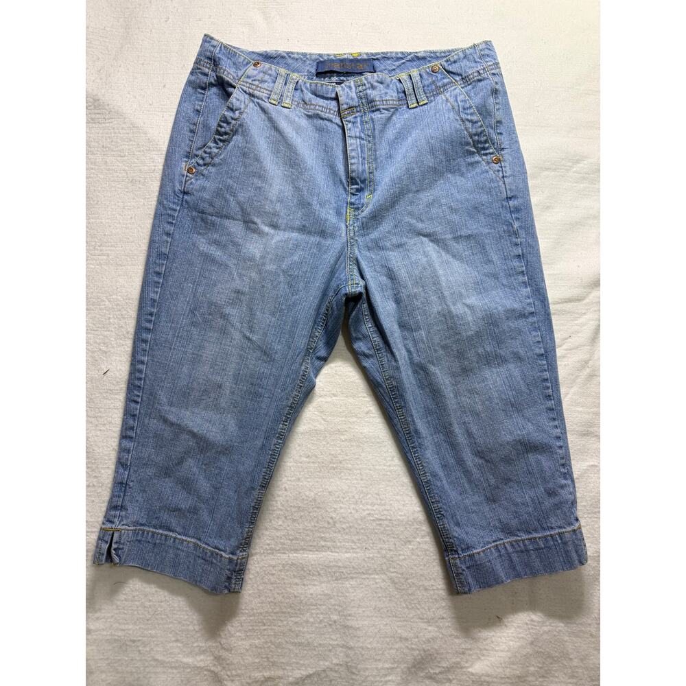 Jeanstar Women's Stretch Denim Capri Pants (Size 16)